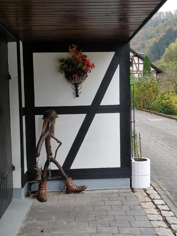 Ferienwohnung 'Unter Der Burg' 브로덴바흐 외부 사진